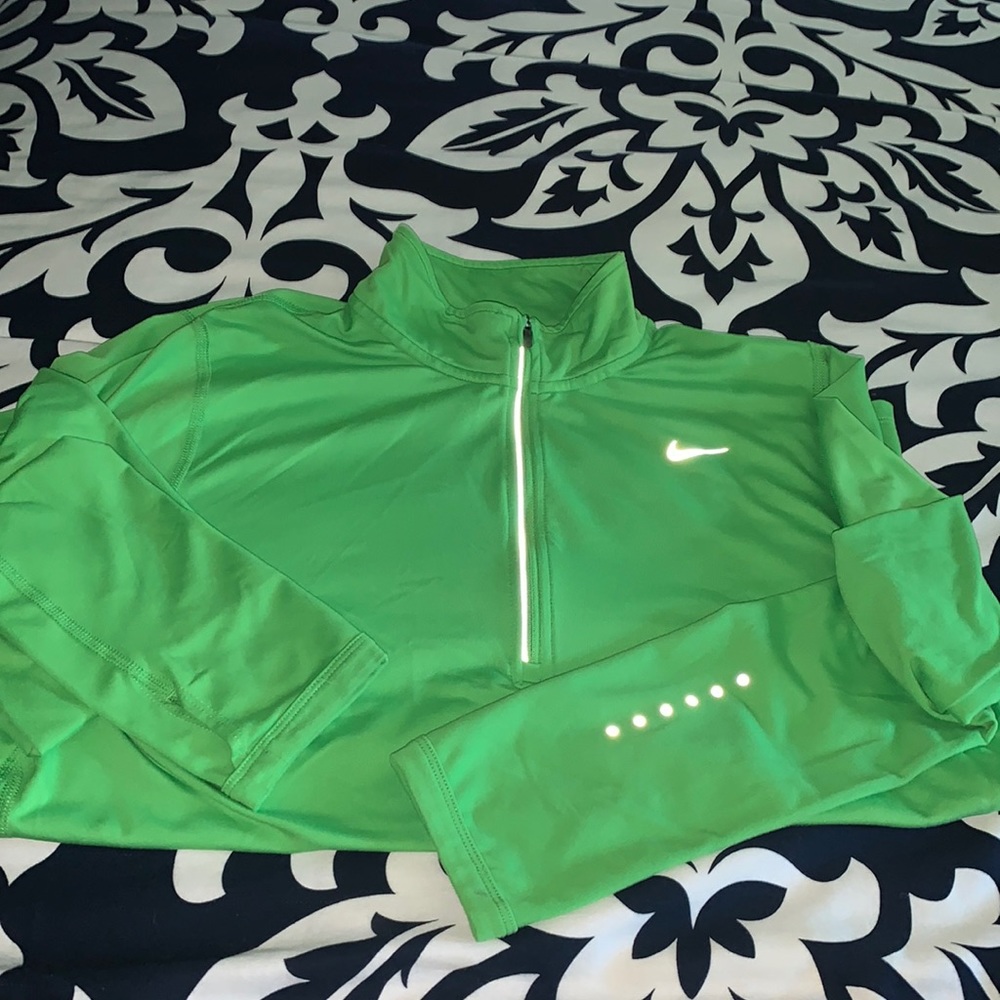 EUC Nike dri-fit 3/4 zip top